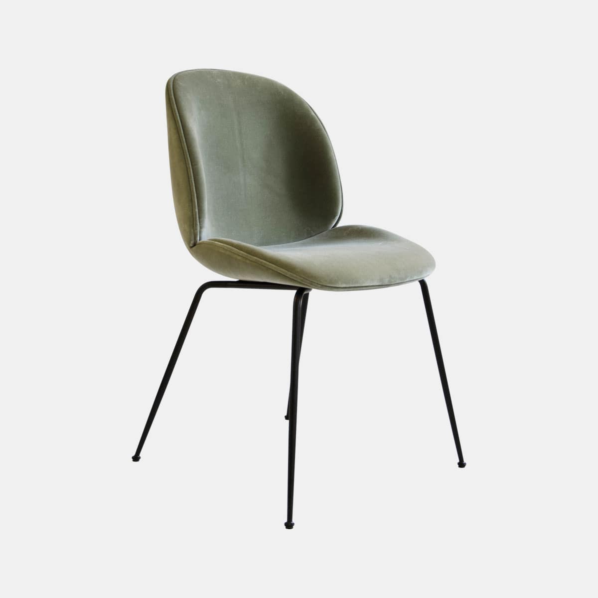 gubi-gamfratesi-beetle-dining-chair-verlours-gubi-groen-zwart-001shop
